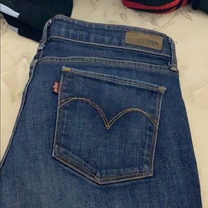 LEVI’S JEANS 👀👀